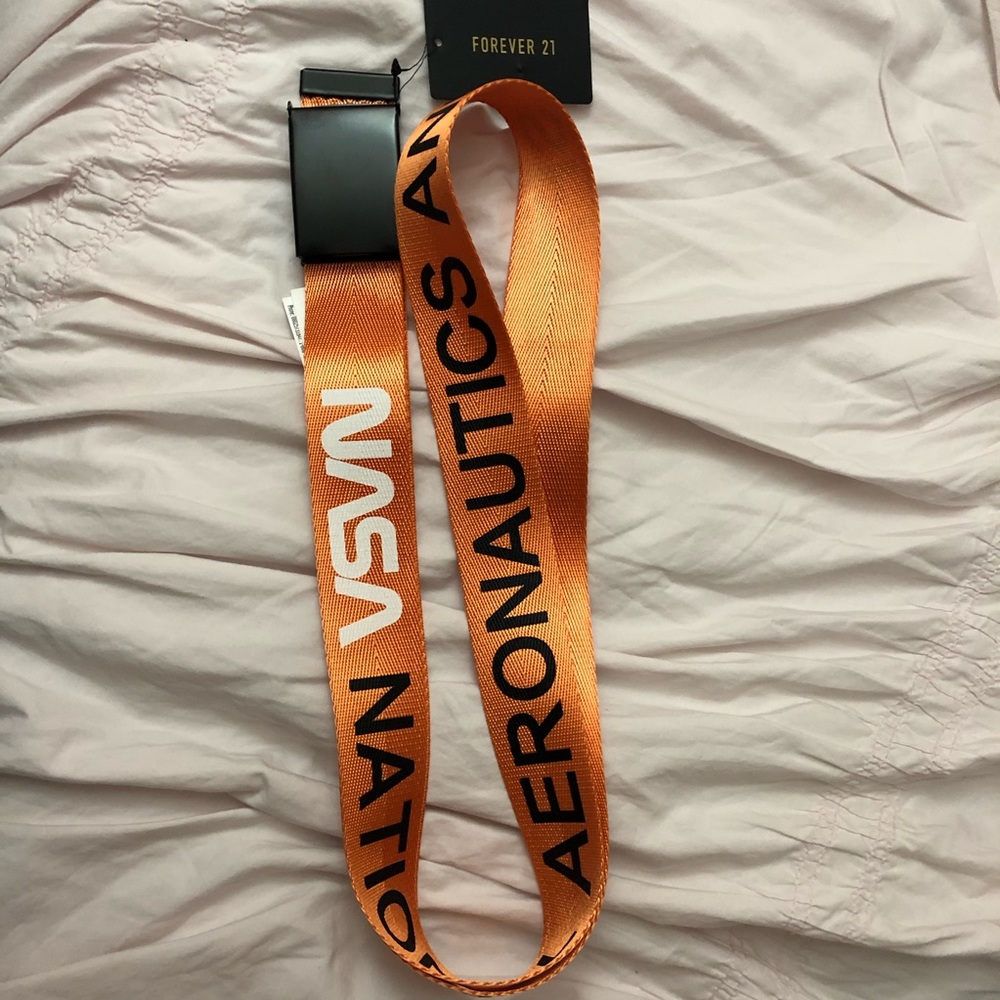 Forever21 NASA belt